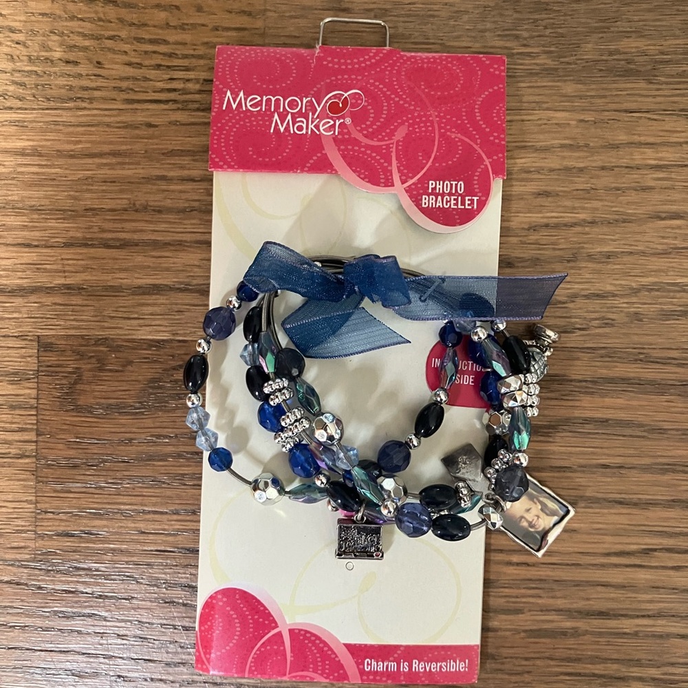 NEW!!! Memory Maker Bangle Teacher Charms Photo Bracelet